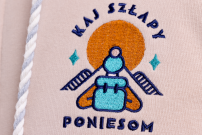 Bluza zapinano na rajfynszlos kaj szłapy poniesom